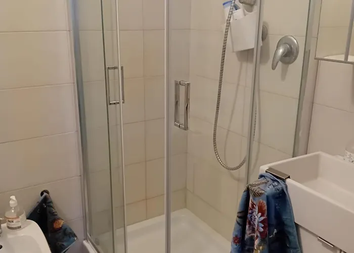 Via Guido Panciroli Il Guscio *