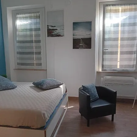 Apartment Via Guido Panciroli Il Guscio *